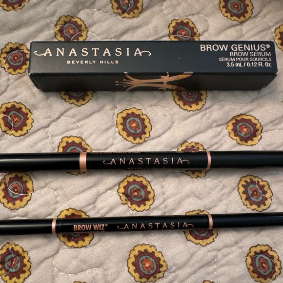 NWT: 3 Piece Anastasia Beverly Hills Must Have Brow Bundle - Picture 2 of 10